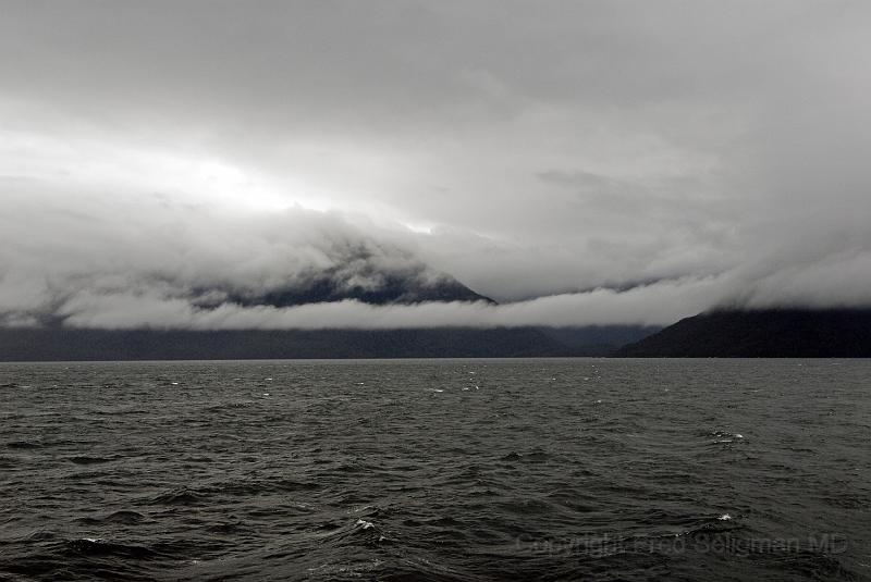 20071216 104308D200 c 3900x2600.jpg - Cruising Chilean Fjords